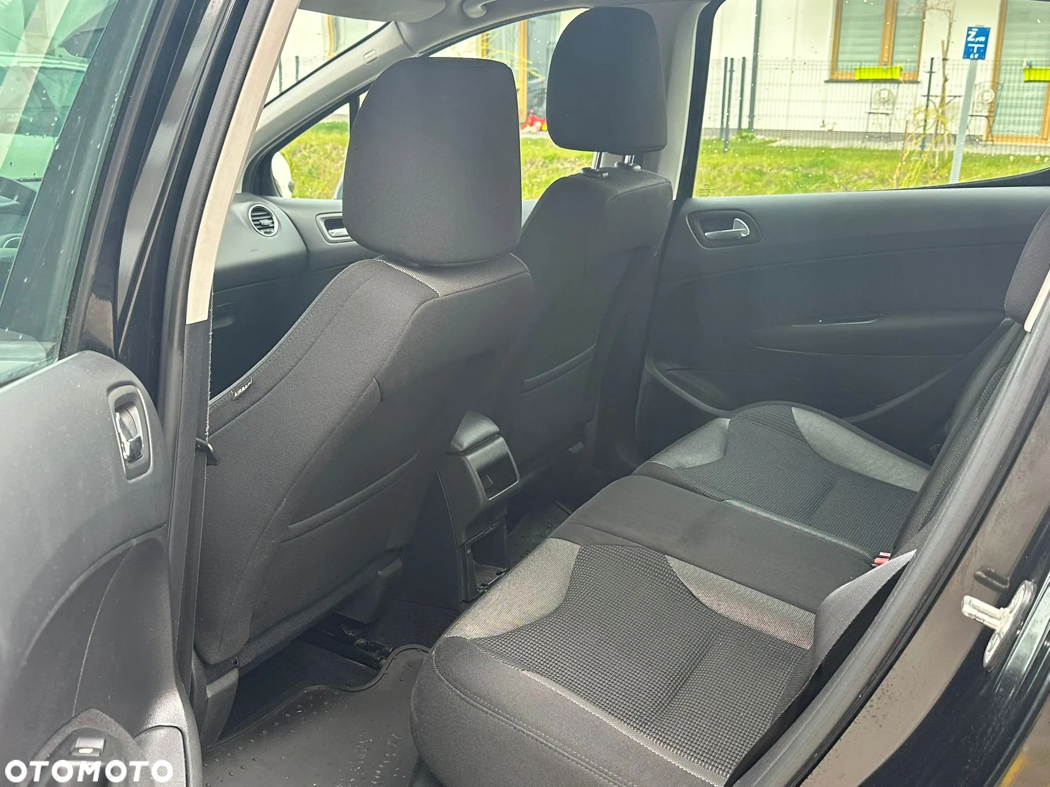 Peugeot 308 1.6 HDi Premium - 14