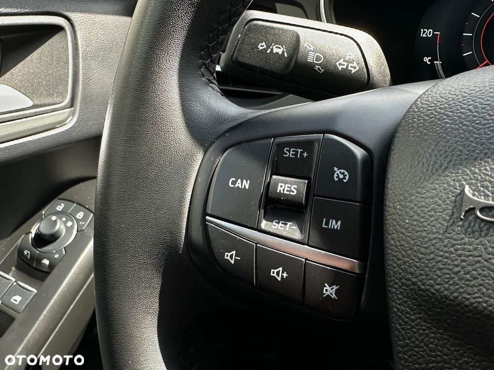 Ford Focus 1.0 EcoBoost Titanium X - 12