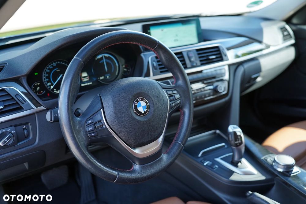 BMW Seria 3 320d Sport-Aut Efficient Dynamics Edition Sport Line - 19