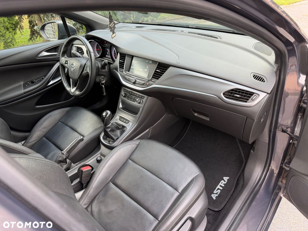 Opel Astra 1.4 Turbo Innovation - 23