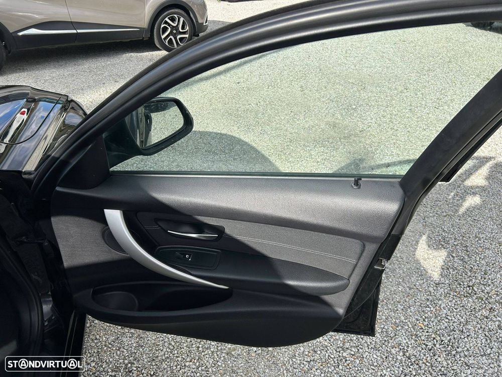 BMW 316 d Aut. Advantage - 25