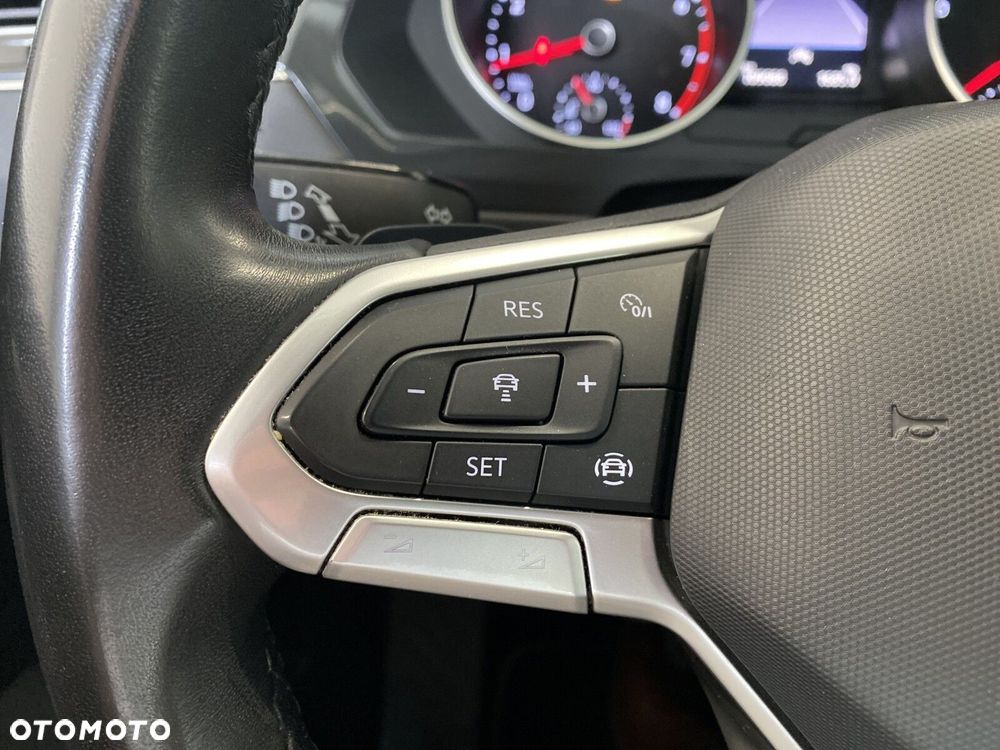 Volkswagen Tiguan 2.0 TSI 4Mot Life DSG - 30