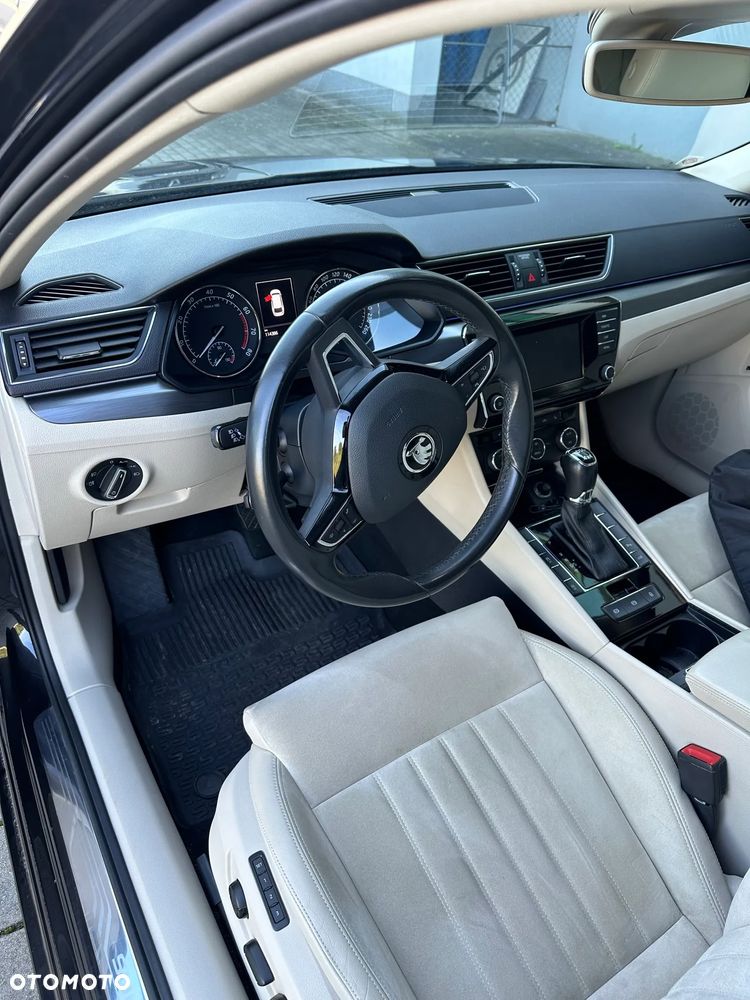 Skoda Superb 2.0 TSI 4x4 Style DSG - 19