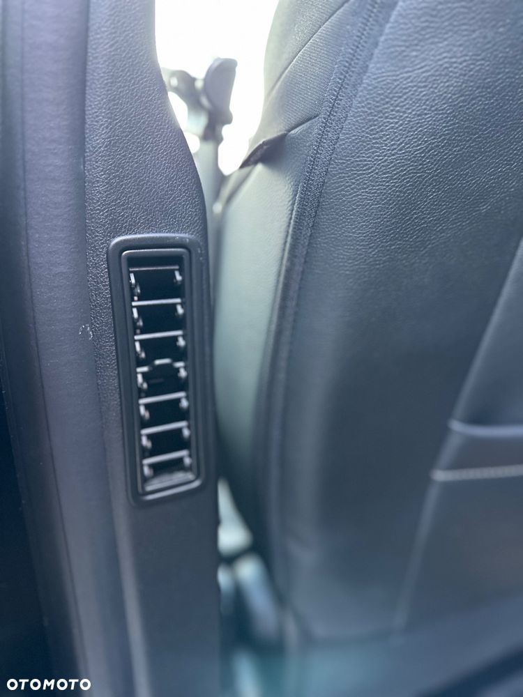 Renault Grand Scenic - 28