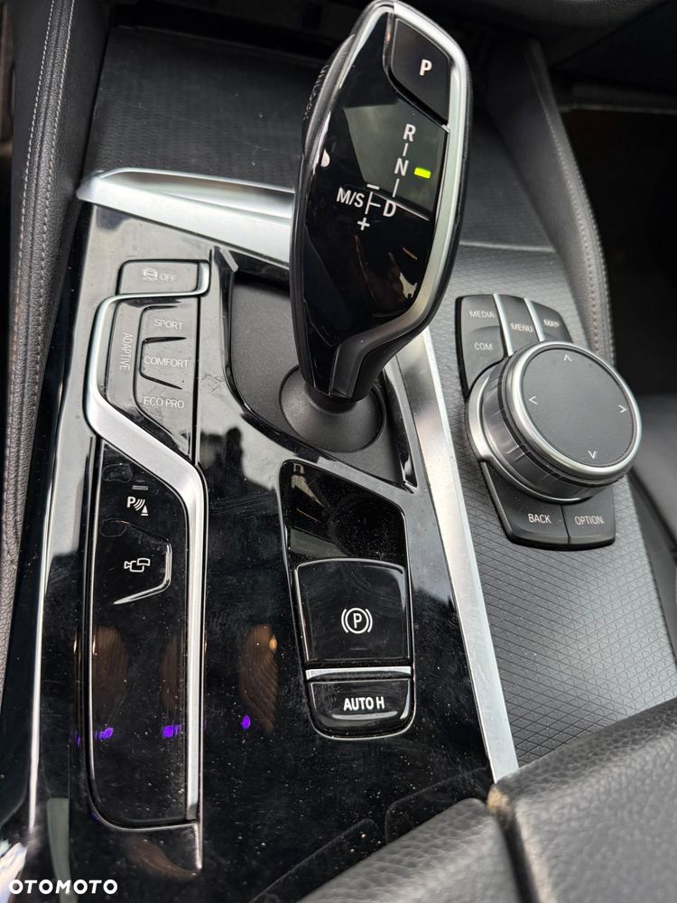 BMW Seria 5 530i M Sport Edition - 18