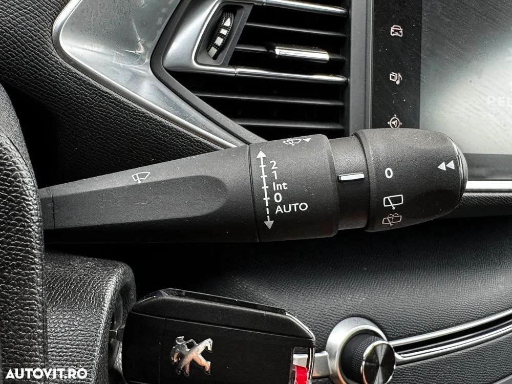 Peugeot 308 PureTech 110 Stop & Start Style - 35