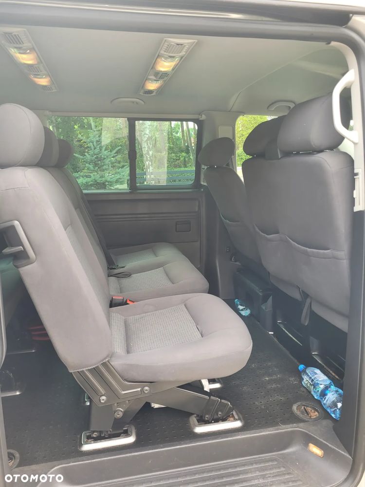 Volkswagen Transporter Caravelle 4MOTION Kurz (5-Si.) - 4