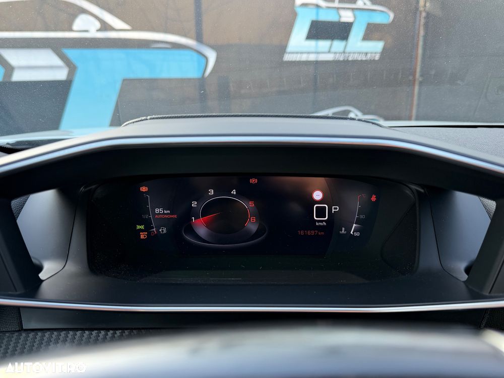 Peugeot 2008 1.5 BlueHDI STT EAT8 GT Line - 21