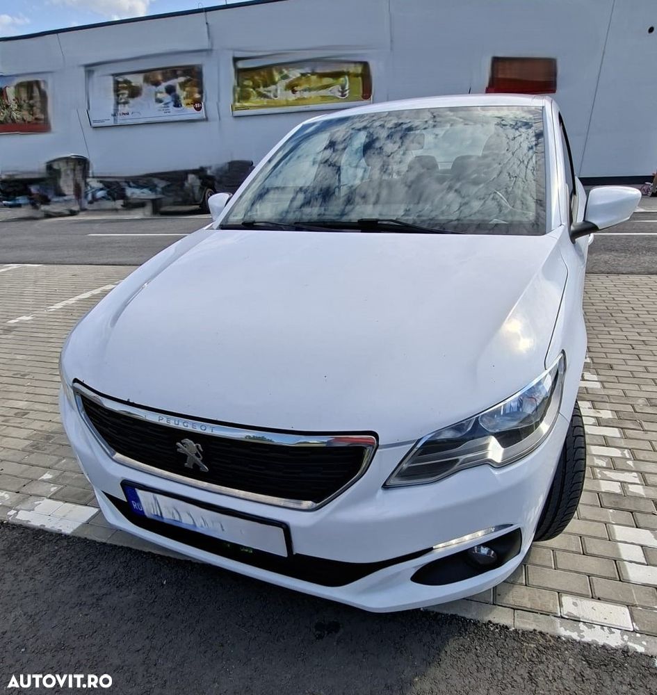 Peugeot 301 1.5 BlueHDI FAP Allure - 1