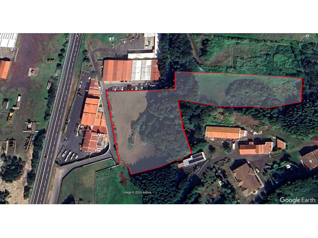 AMPLO TERRENO para projecto industrial junto ao Pico da Pedra, Ribe... - Grande imagem: 4/25