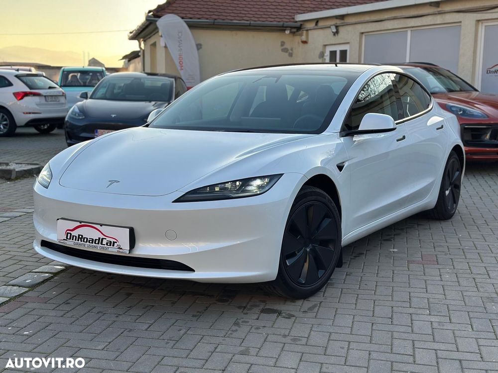 Tesla Model 3 Standard Reichweite Plus Hinterradantrieb - 1