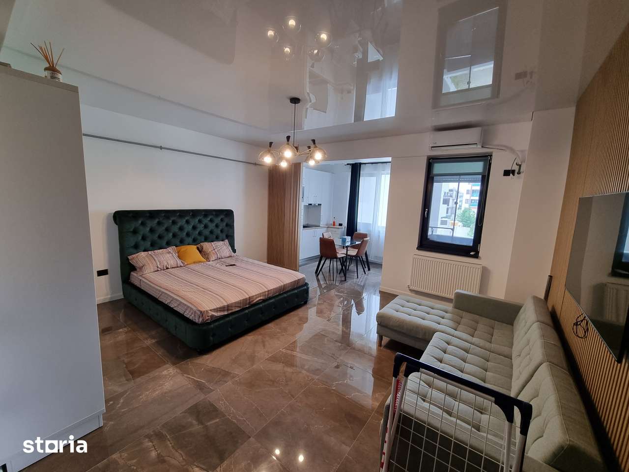 Mamaia nord promenada-studio modern mobilat utilat — fotografia 1