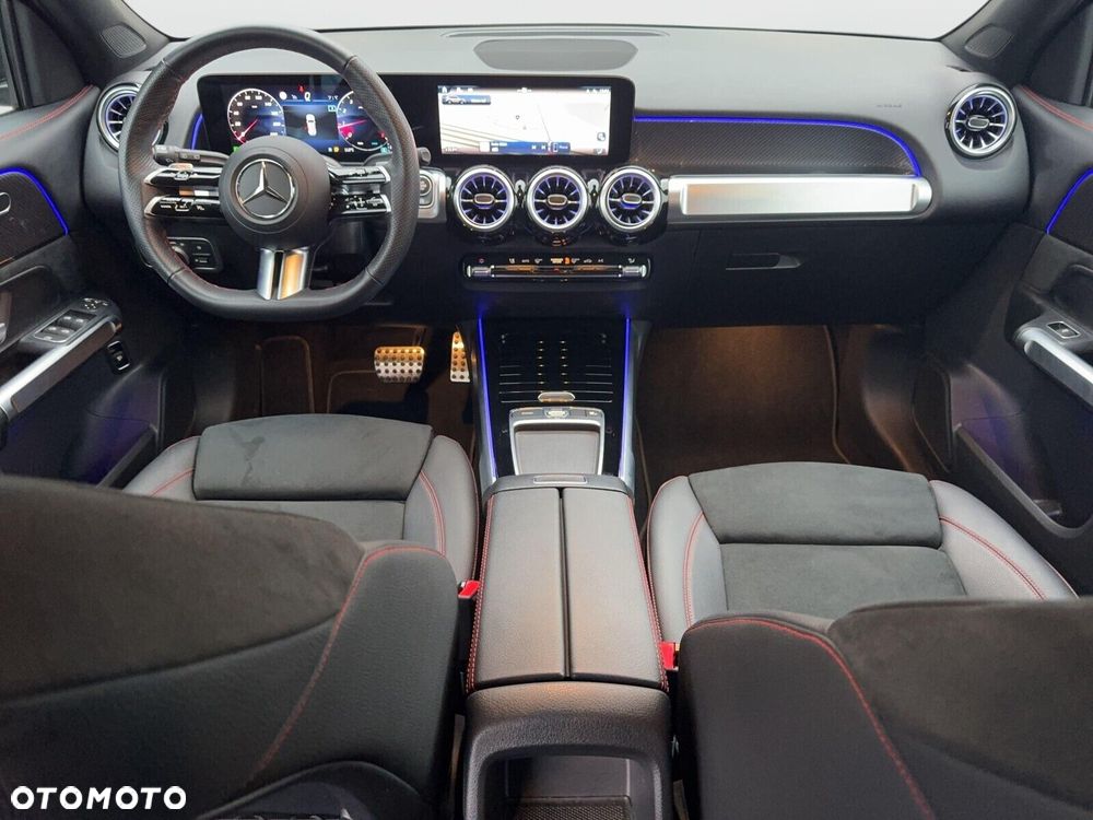 Mercedes-Benz GLB 200 AMG Line 7G-DCT - 12