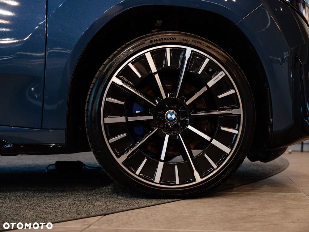 BMW iX3 - 4
