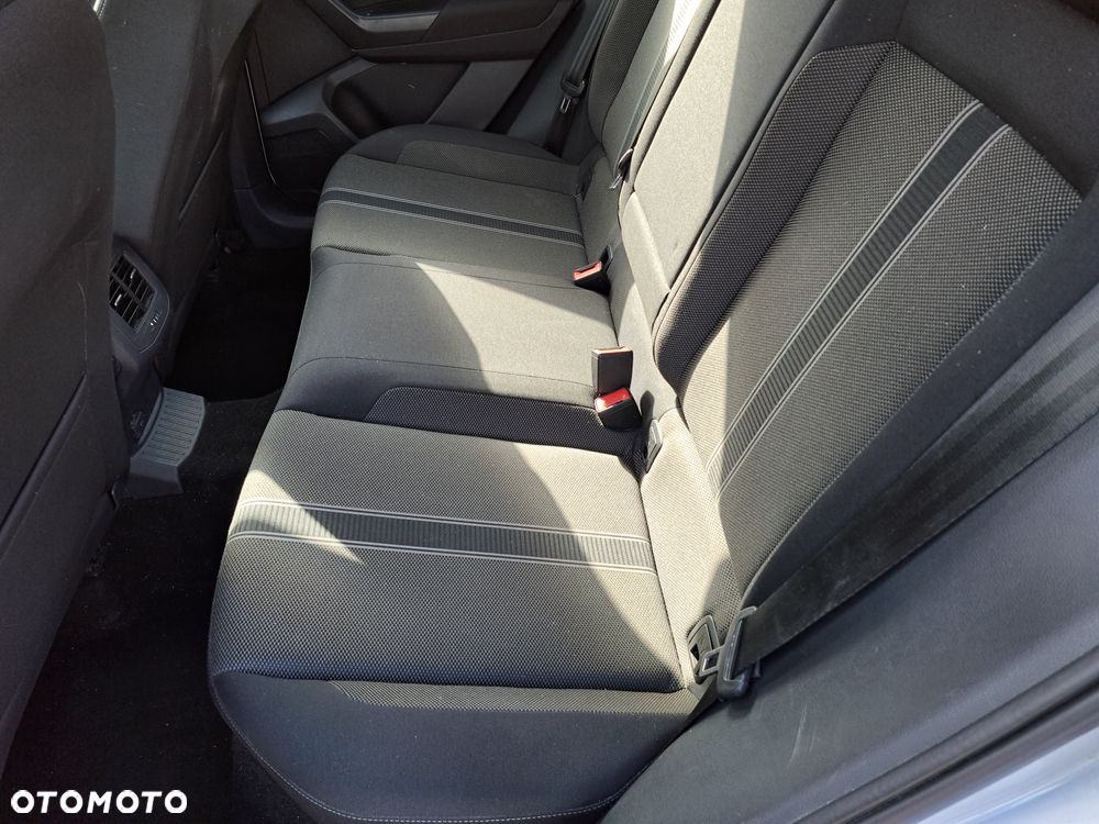 Volkswagen T-Roc ver-1-0-tsi-special-edition - 17