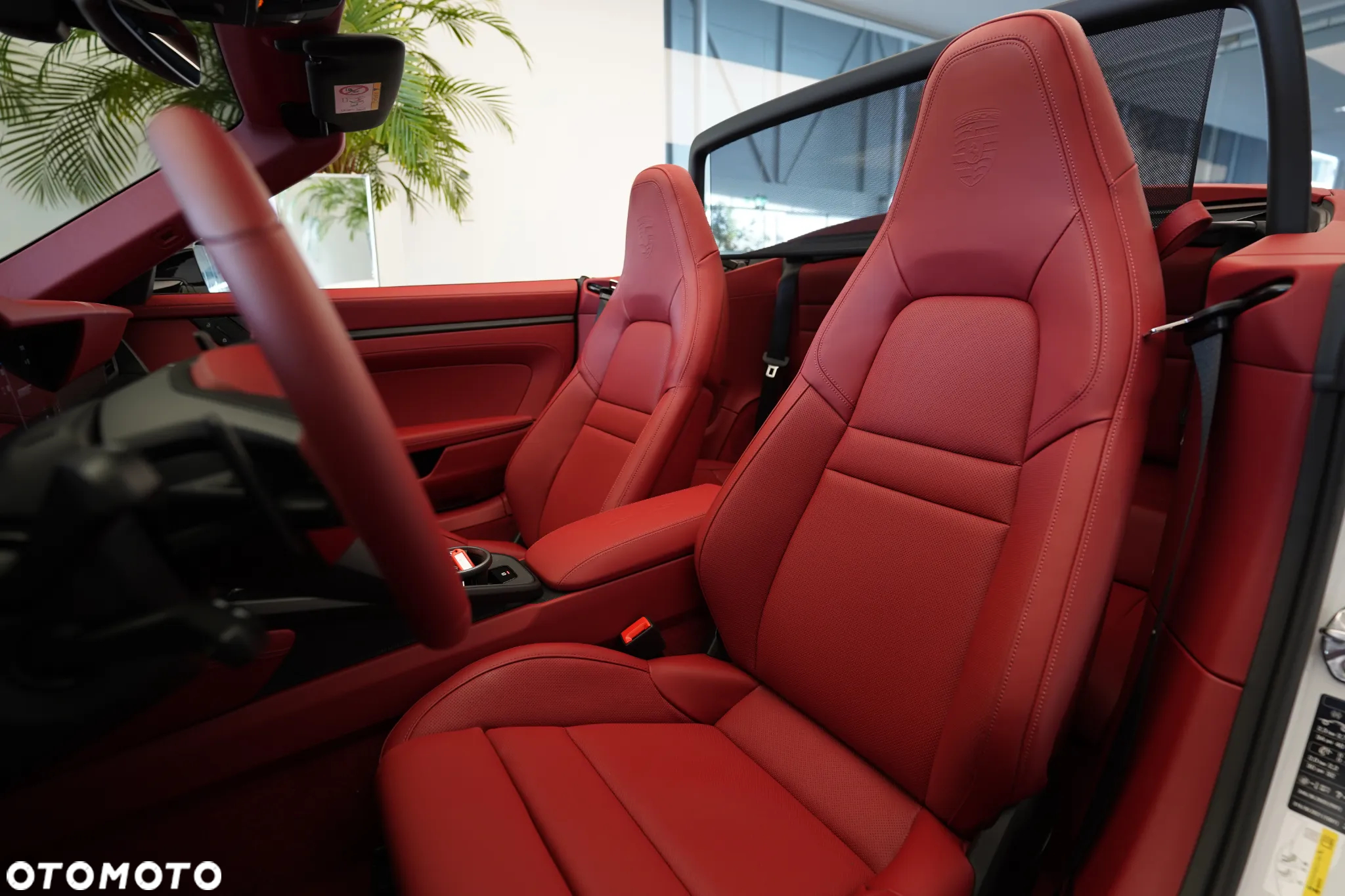 Porsche 911 Carrera T-Hybrid GTS Cabrio - 9