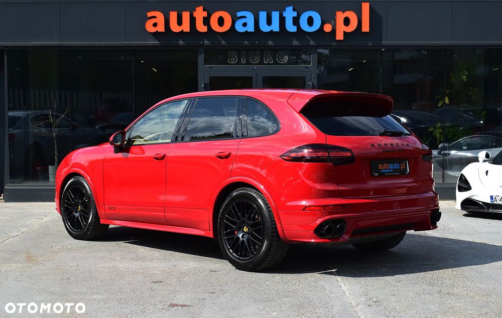 Porsche Cayenne GTS - 26