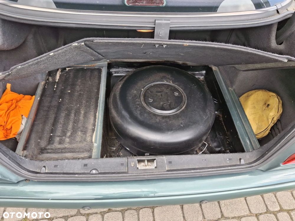 Mercedes-Benz Klasa E ver-200 - 13