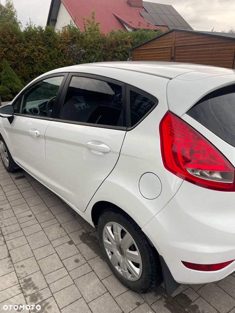 Ford Fiesta - 3