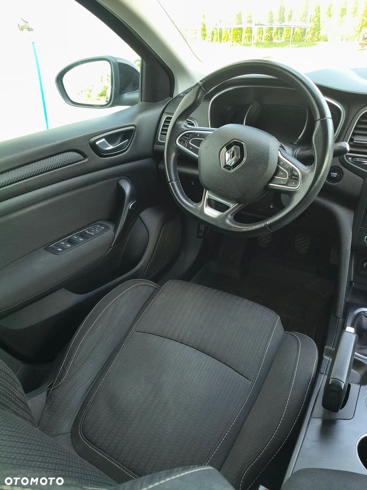 Renault Megane 1.6 SCe Limited - 11
