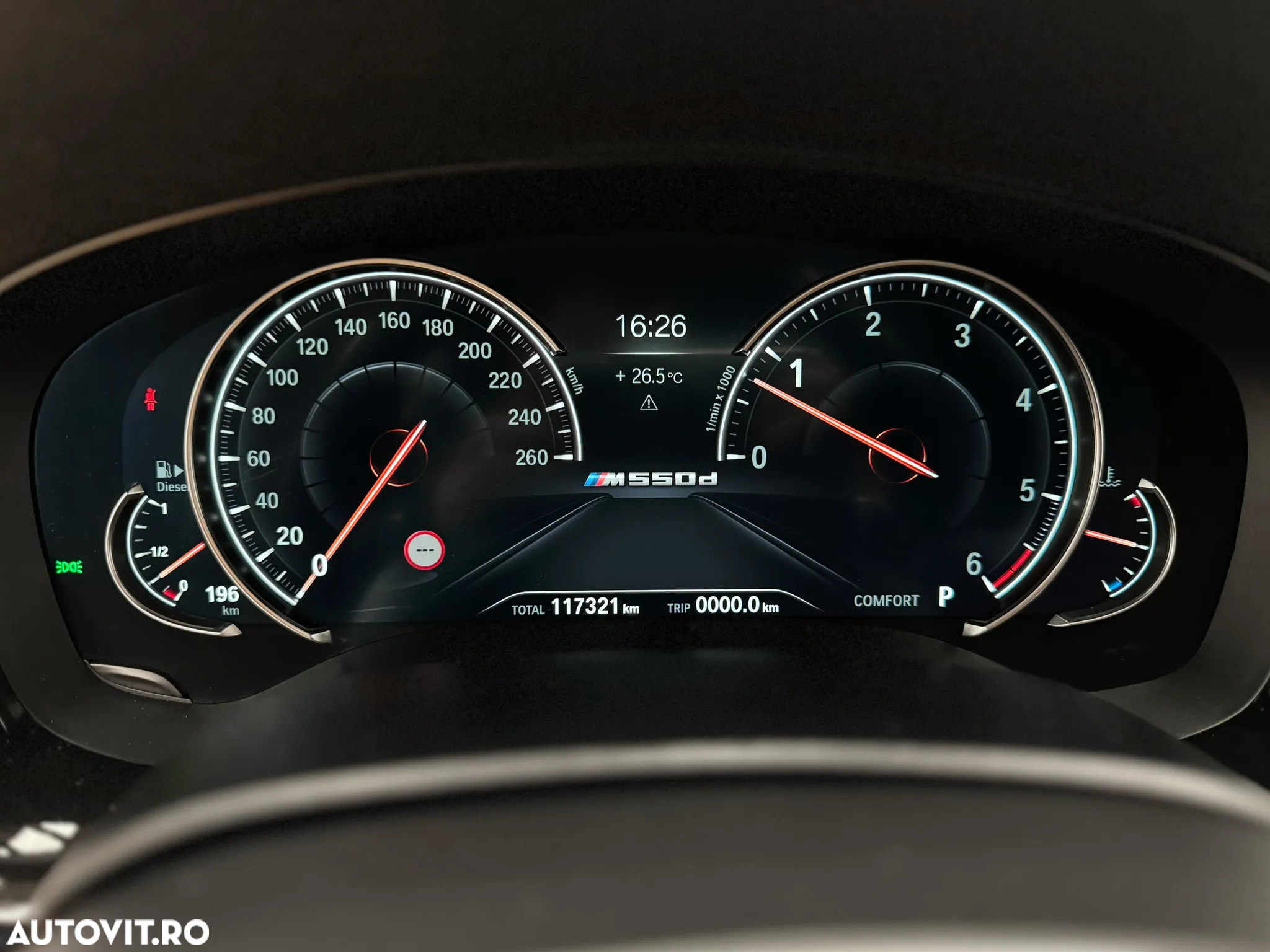 BMW M5 M550d xDrive AT - 32