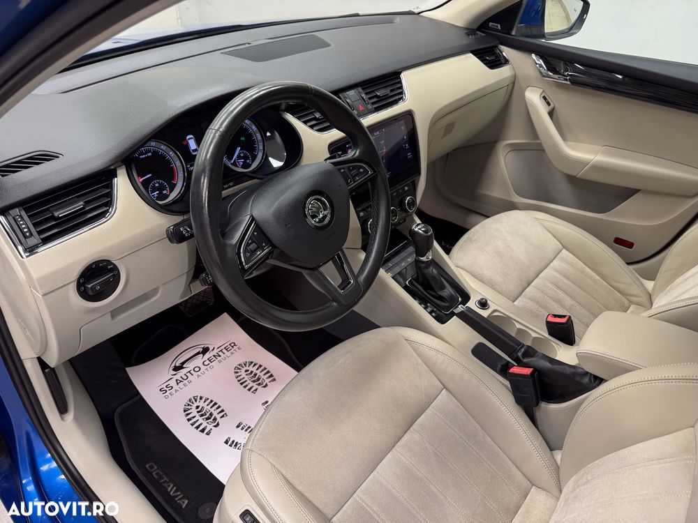 Skoda Octavia 2.0 TDI DSG Style - 24