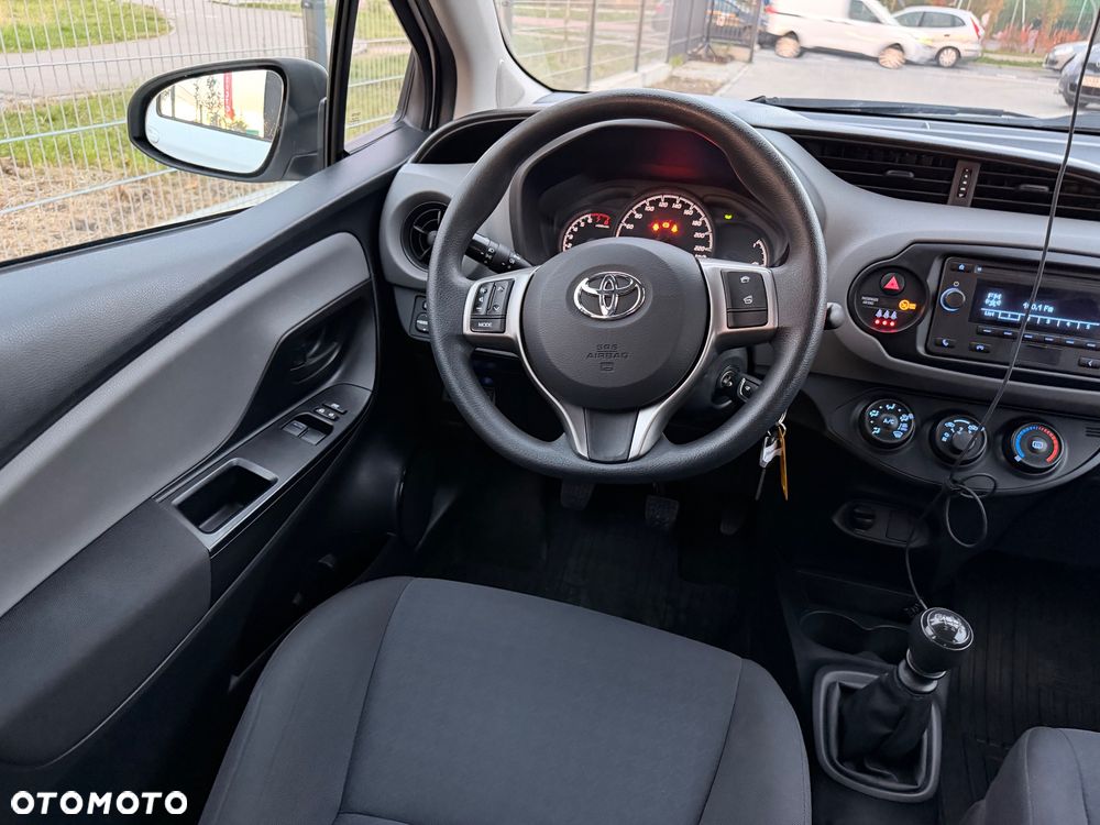 Toyota Yaris - 27