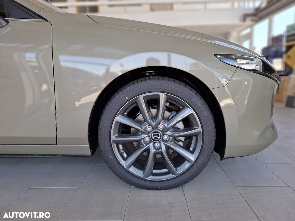 Mazda 3 e-Skyactiv X186 AT MHEV Center-Line - 3