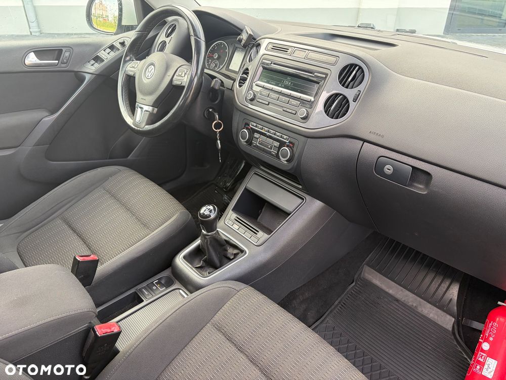 Volkswagen Tiguan - 19