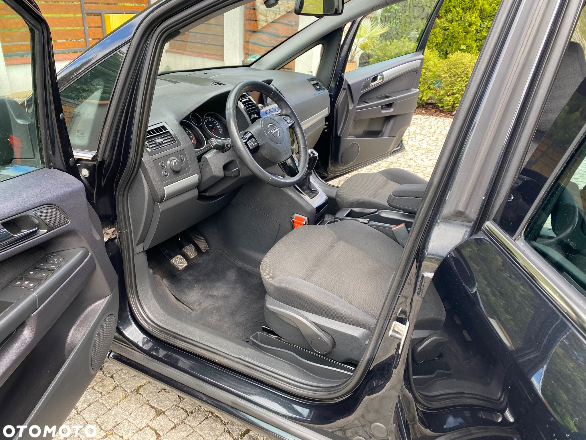Opel Zafira - 26