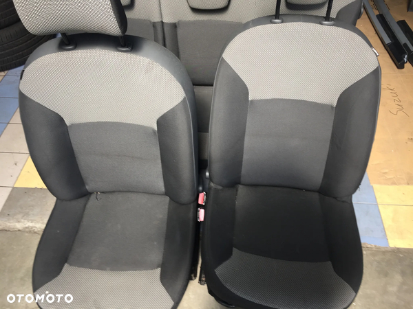 DACIA DOKKER 13R FOTELE PRZÓD + TYŁ