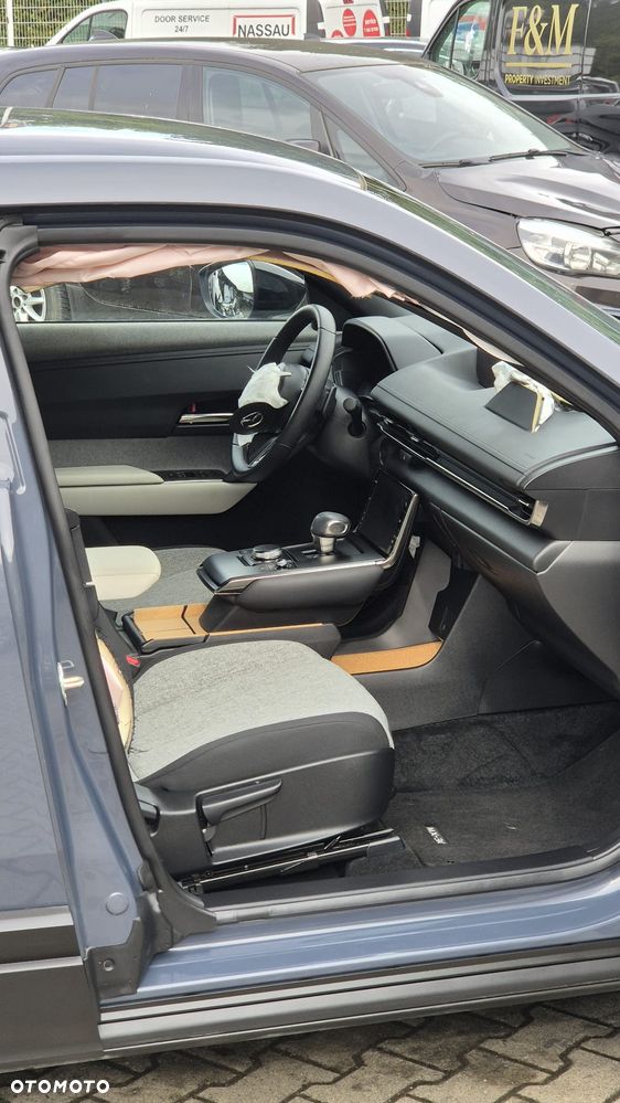 Mazda MX-3 - 13