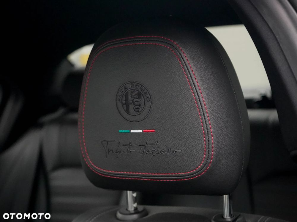 Alfa Romeo Giulia 2.0 Turbo Tributo Italiano Q4 - 21