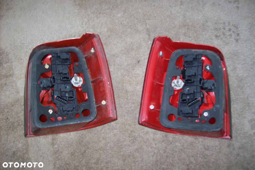 LAMPA TYLNA PRAWA VW PASSAT B-5 KOMBI LIFT - 5
