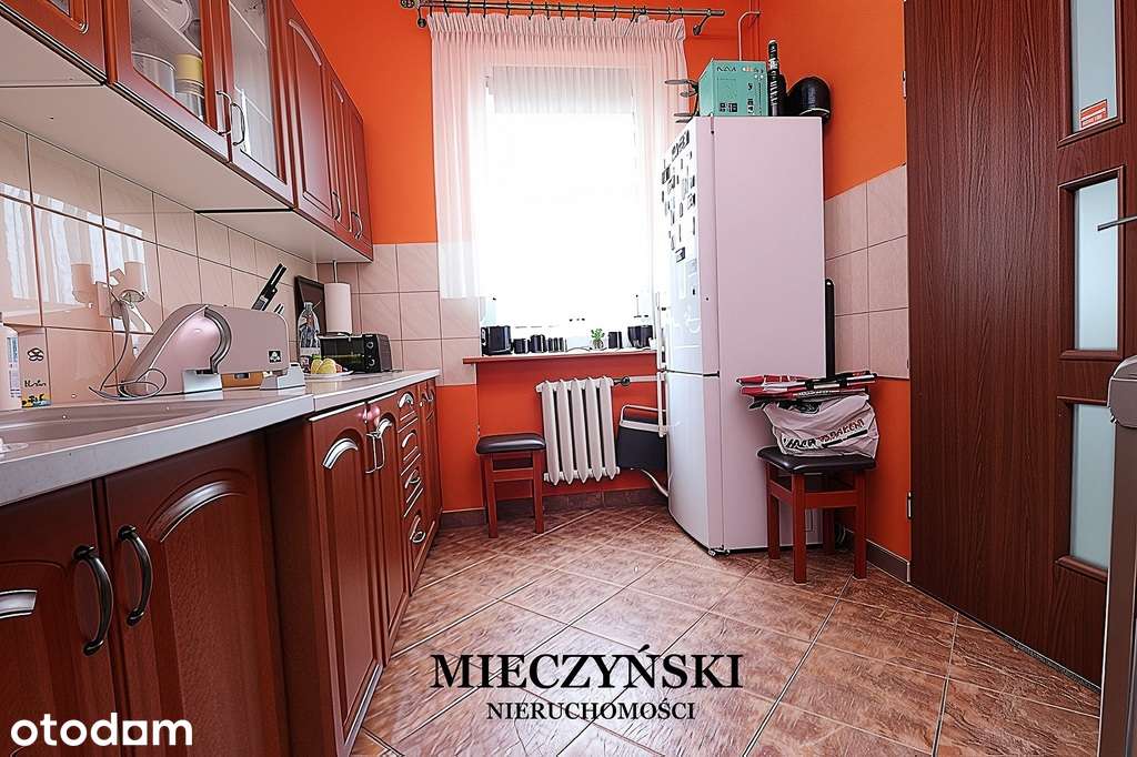 Przestronne mieszkanie 3 pokojowe na Zawarciu