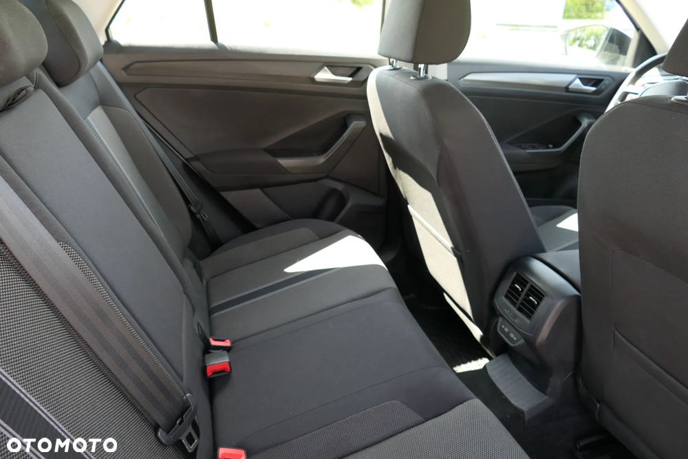 Volkswagen T-Roc 1.0 TSI Advance - 17