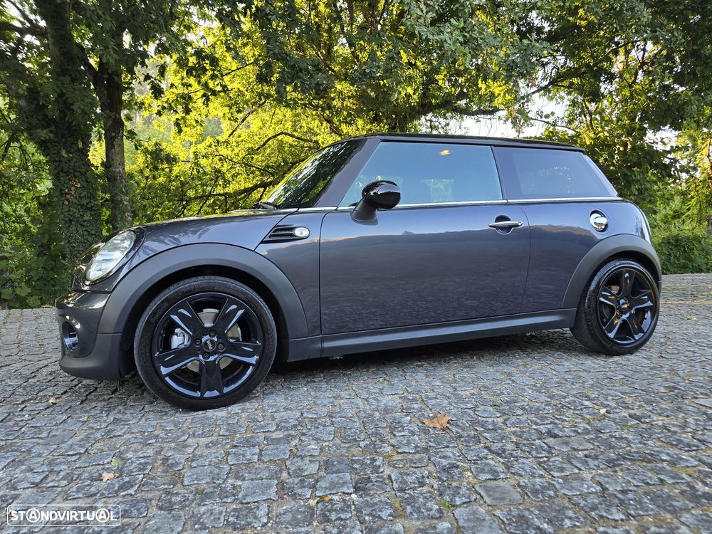 MINI 3 Portas Cooper D - 9