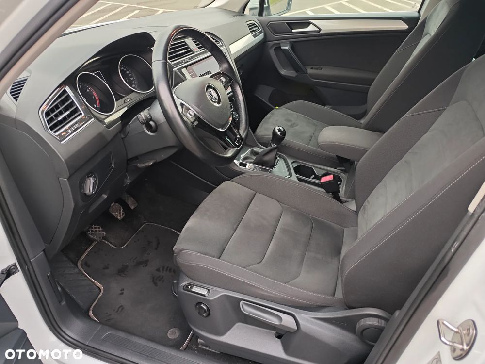 Volkswagen Tiguan 1.5 TSI EVO Comfortline - 16