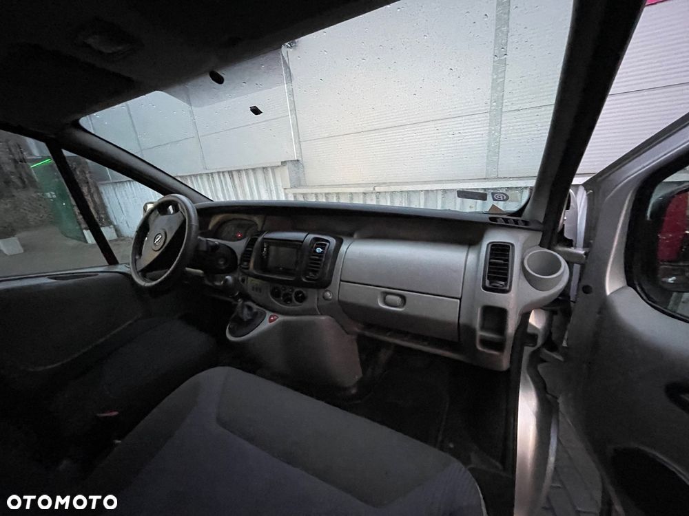 Opel Vivaro - 34