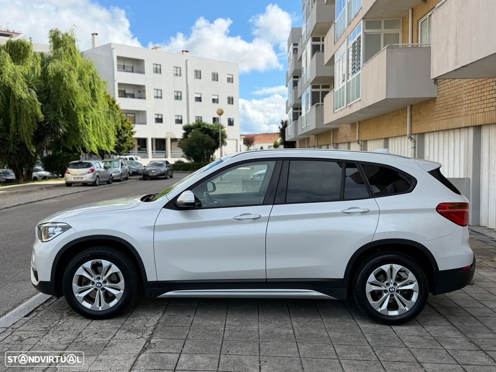 BMW X1 18 d sDrive xLine - 32