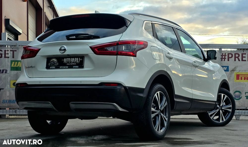 Nissan Qashqai 1.6 DCI ALL-MODE 4x4i N-Connecta - 6