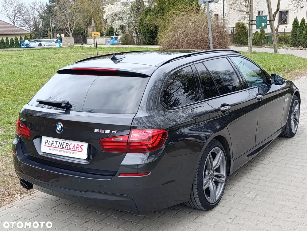 BMW Seria 5 525d xDrive Luxury Line - 4