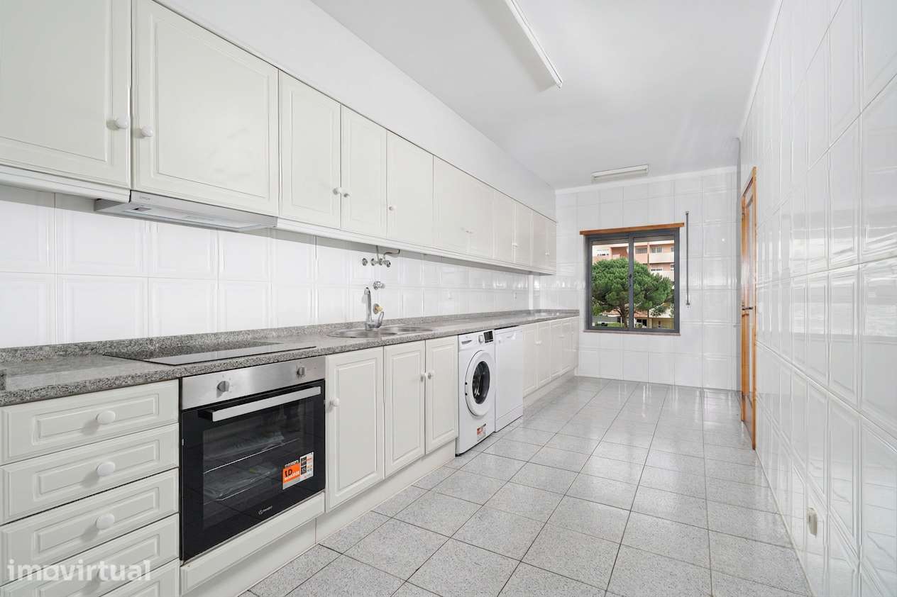 Apartamento T3 para venda na Rua Germão Galharde - São Victor, Braga - Grande imagem: 3/20