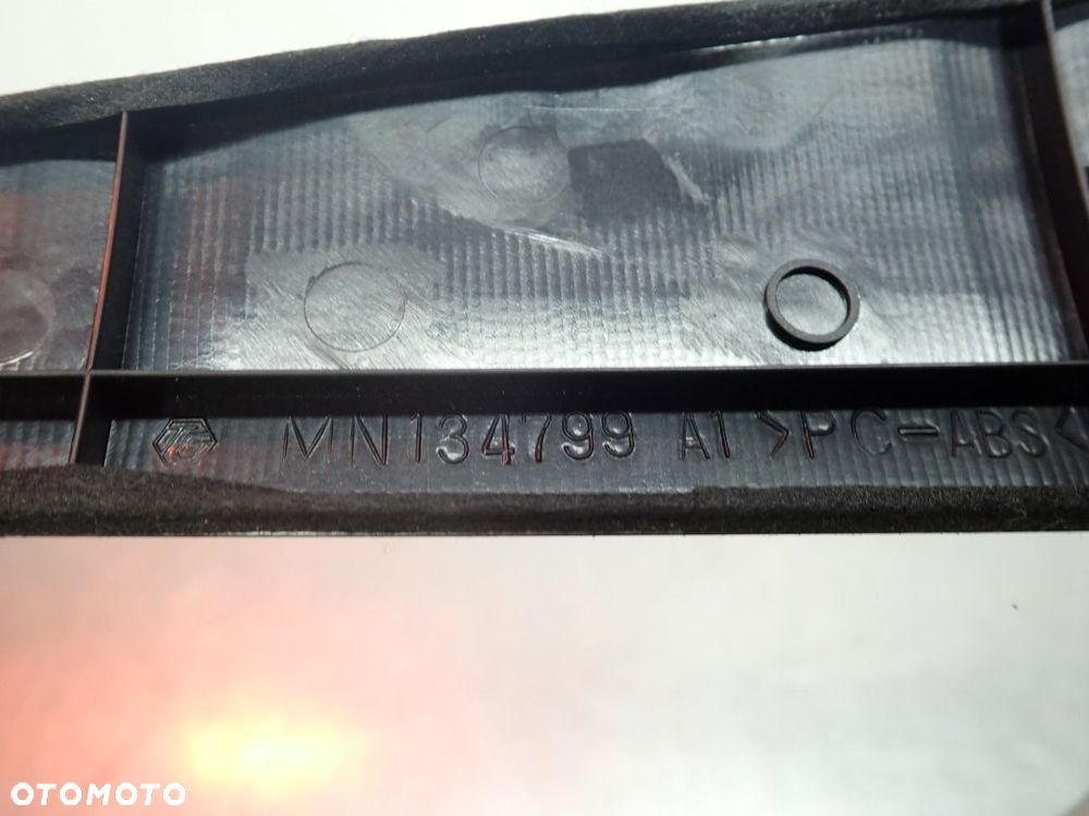 DEKOR KONSOLI MITSUBISHI OUTLANDER I MN134799   MR979796 - 8