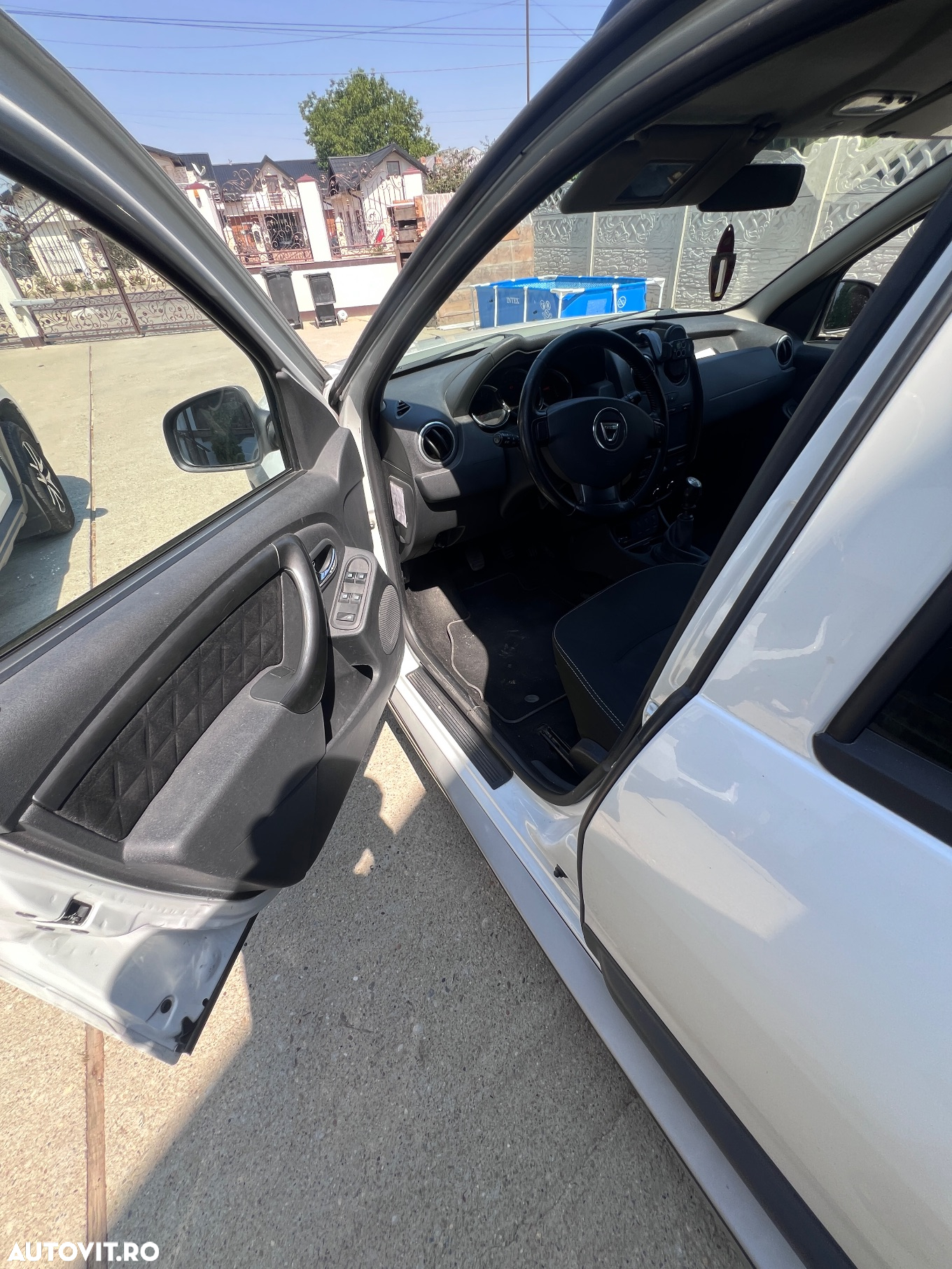 Dacia Duster TCe 125 4x2 Laureate - 15