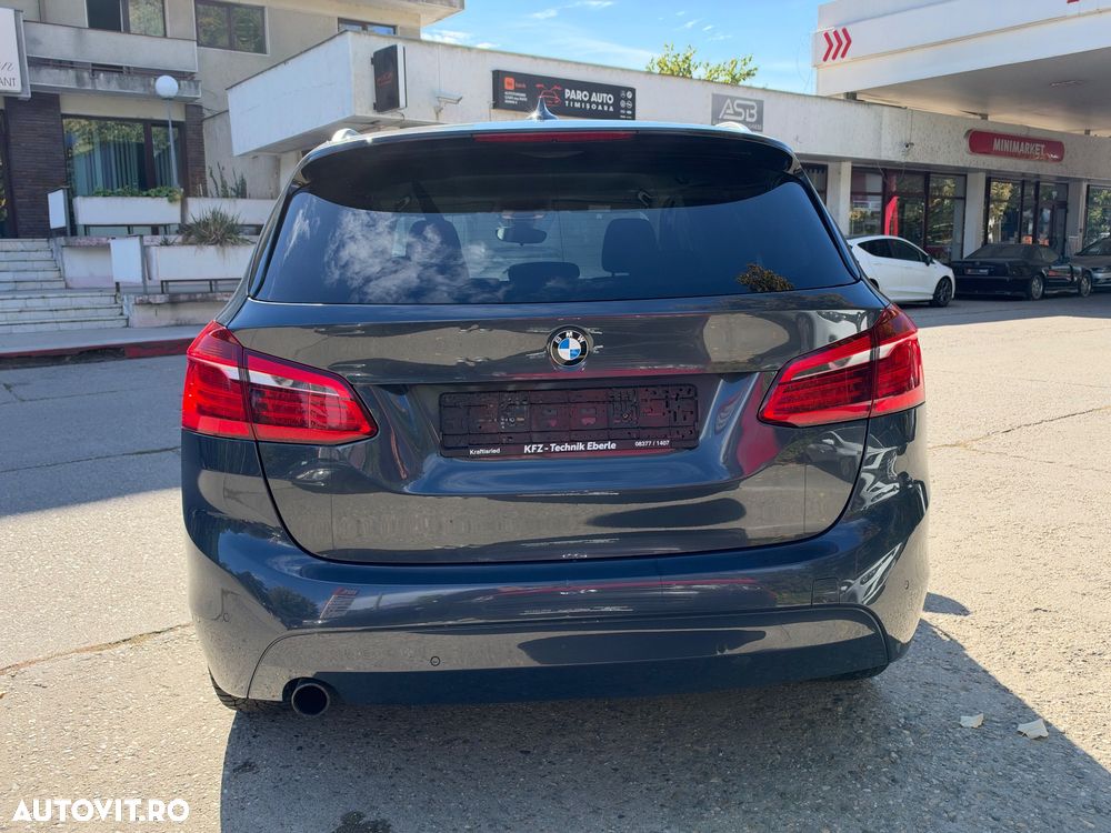 BMW Seria 2 218i - 4