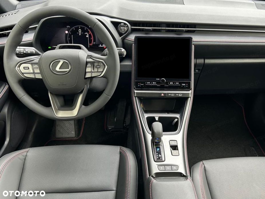 Lexus LBX - 7