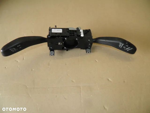 PRZEŁĄCZNIKI MANETKI VW T6 2017r