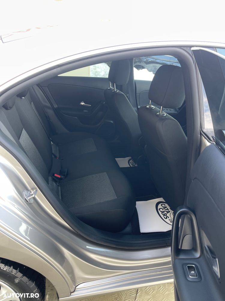 Mercedes-Benz CLA 180 d - 26