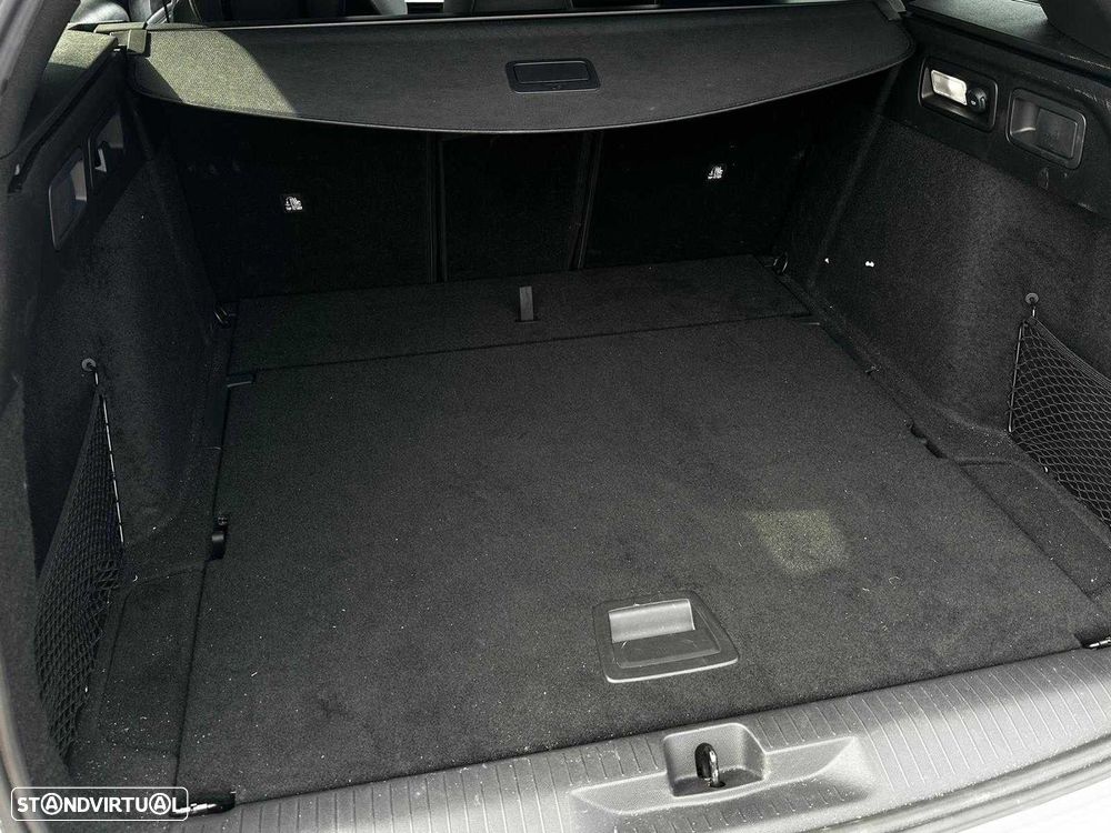 Opel Astra Sports Tourer - 22